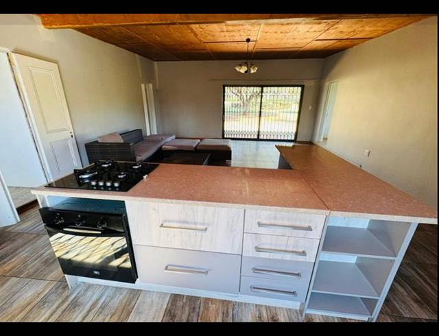 2 BEDROOM PROPERTY TO RENT IN PRESIDENT PARK